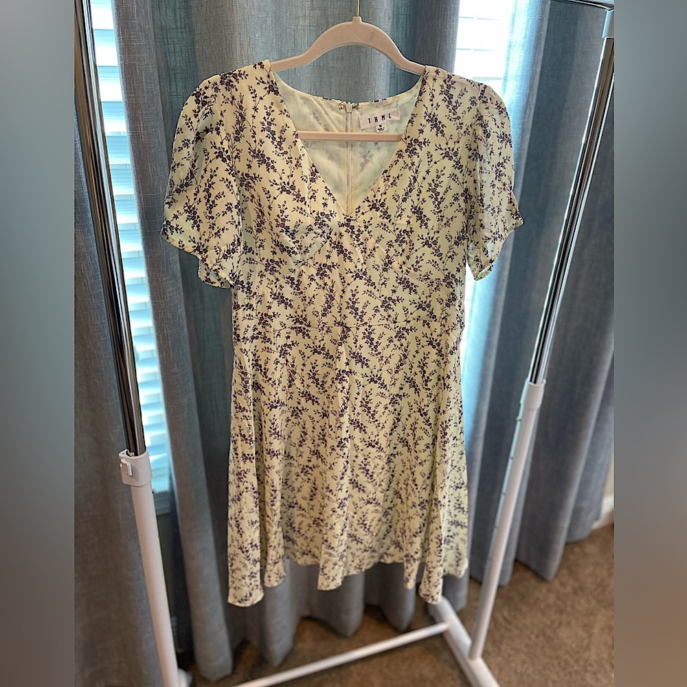 THML M NWOT boutique floral dress